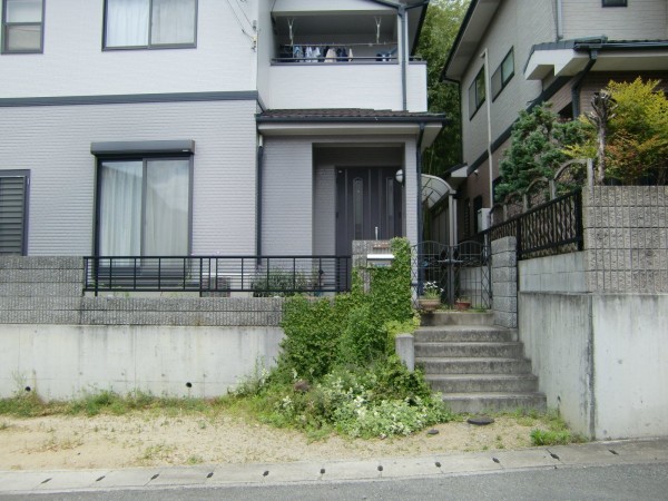 姫路市 外構リフォーム ビッグバルコニーを使って空間の有効利用 カーポートの屋上をガーデンスペースに 姫路市 外構リフォーム ビッグバルコニーを使って空間の有効利用 カーポートの屋上をガーデンスペースに
