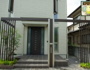 姫路市｜ガーデンリフォーム　ジーマのある暮らし・ジーマの中庭とプラスGによる玄関リメイク