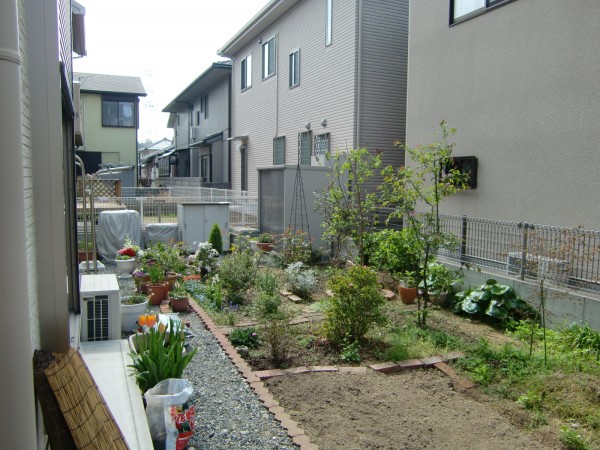 姫路市 ガーデンリフォーム ガーデニングを楽しむお庭 ヴィンテージレンガのナチュラルガーデン