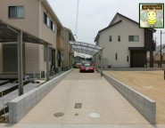 姫路市・新築外構　リアルな人工芝（タカショー）の中庭