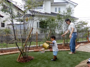 姫路・たつの・太子・相生・赤穂・加古川・高砂の外構＆お庭は、新築・リフォームともに「1級エクステリアプランナー」のガーデンプランショップ、ビーズガーデンへ。