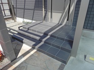姫路・たつの・太子・相生・赤穂・加古川・高砂の外構&お庭は、新築・リフォームともに「1級エクステリアプランナー」のガーデンプランショップ、ビーズガーデンへ。