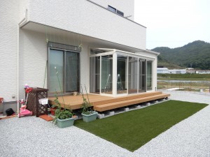 姫路・たつの・太子・相生・赤穂・加古川・高砂の外構＆お庭は、新築・リフォームともに「1級エクステリアプランナー」のガーデンプランショップ、ビーズガーデンへ。