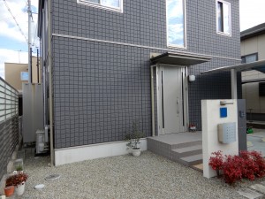 姫路・たつの・太子・相生・赤穂・加古川・高砂の外構&お庭は、新築・リフォームともに「1級エクステリアプランナー」のガーデンプランショップ、ビーズガーデンへ。