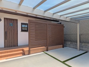 姫路・たつの・太子・相生・赤穂・加古川・高砂の外構&お庭は、新築・リフォームともに「1級エクステリアプランナー」のガーデンプランショップ、ビーズガーデンへ。