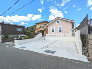 姫路・たつの・太子・相生・赤穂・加古川・高砂の外構＆お庭は、新築・リフォームともに「1級エクステリアプランナー」のガーデンプランショップ、ビーズガーデンへ。