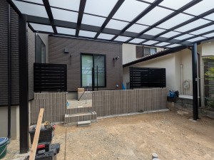 姫路・たつの・太子・相生・赤穂・加古川・高砂の外構&お庭は、新築・リフォームともに「1級エクステリアプランナー」のガーデンプランショップ、ビーズガーデンへ。