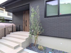 姫路・たつの・太子・相生・赤穂・加古川・高砂の外構&お庭は、新築・リフォームともに「1級エクステリアプランナー」のガーデンプランショップ、ビーズガーデンへ。