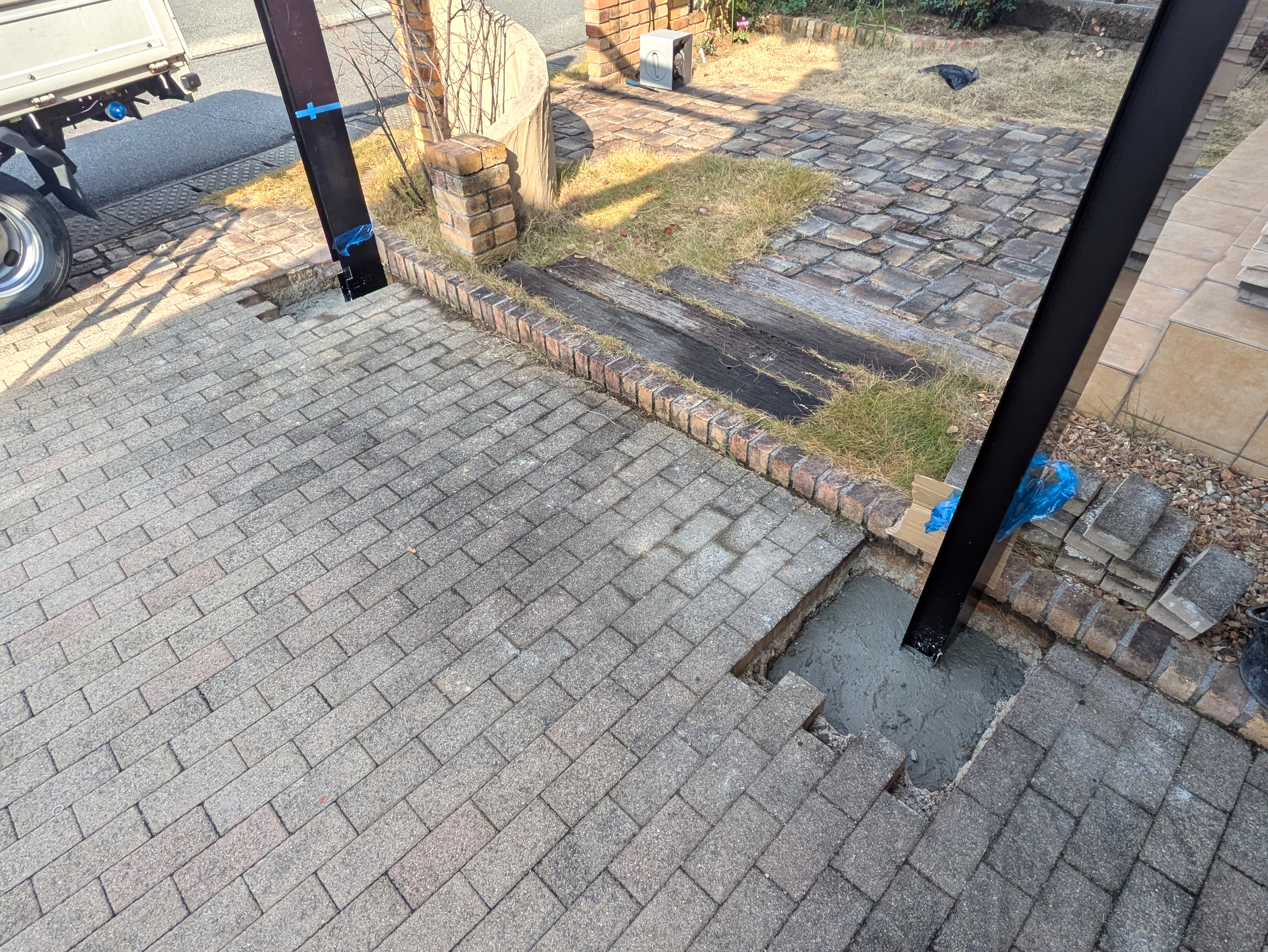 姫路・たつの・太子・相生・赤穂・加古川・高砂の外構＆お庭は、新築・リフォームともに「1級エクステリアプランナー」のガーデンプランショップ、ビーズガーデンへ。