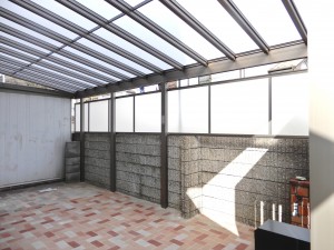 姫路・たつの・太子・相生・赤穂・加古川・高砂の外構&お庭は、新築・リフォームともに「1級エクステリアプランナー」のガーデンプランショップ、ビーズガーデンへ。