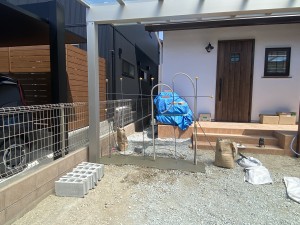 姫路・たつの・太子・相生・赤穂・加古川・高砂の外構&お庭は、新築・リフォームともに「1級エクステリアプランナー」のガーデンプランショップ、ビーズガーデンへ。