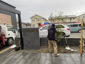 姫路・たつの・太子・相生・赤穂・加古川・高砂の外構＆お庭は、新築・リフォームともに「1級エクステリアプランナー」のガーデンプランショップ、ビーズガーデンへ。