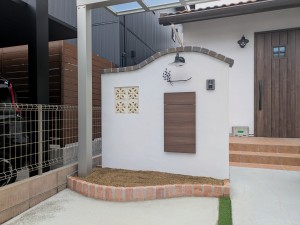 姫路・たつの・太子・相生・赤穂・加古川・高砂の外構&お庭は、新築・リフォームともに「1級エクステリアプランナー」のガーデンプランショップ、ビーズガーデンへ。