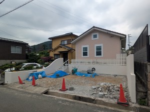 姫路・たつの・太子・相生・赤穂・加古川・高砂の外構＆お庭は、新築・リフォームともに「1級エクステリアプランナー」のガーデンプランショップ、ビーズガーデンへ。